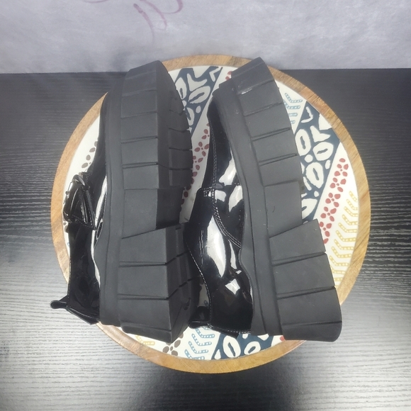 Bershka Faux Patent Platform chunky preppy streatwear‎ Shoes Women's size 4.5 - Picture 9 of 11